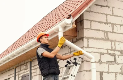 Pose et remplacement de gouttières au Verdier